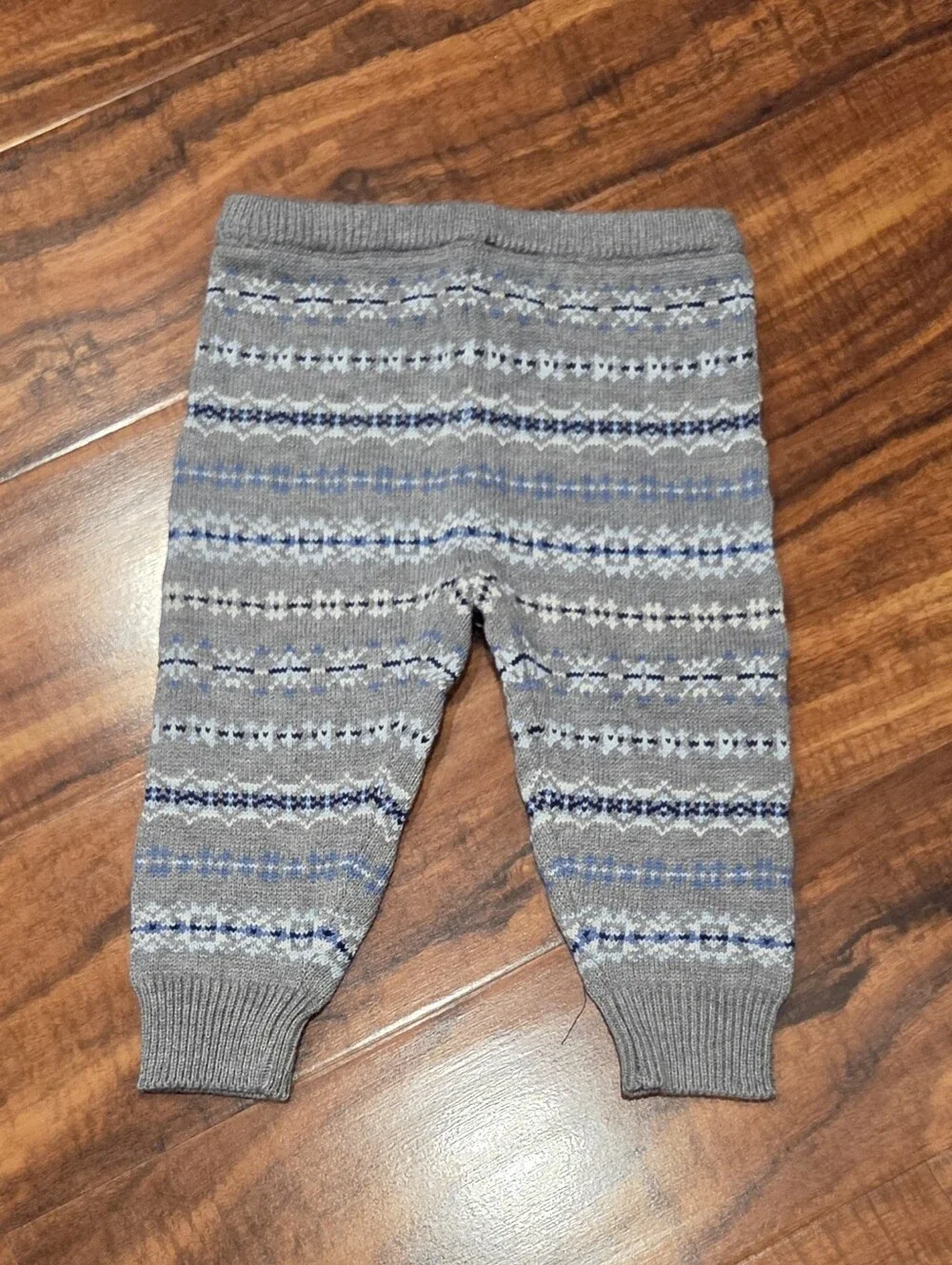 Janie and Jack NWT 6-12 months blue/gray fair isle sweater, bodysuit & pants set